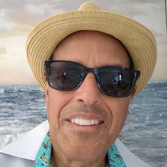 Meet your Posher, Santos - Picture 1 of 1